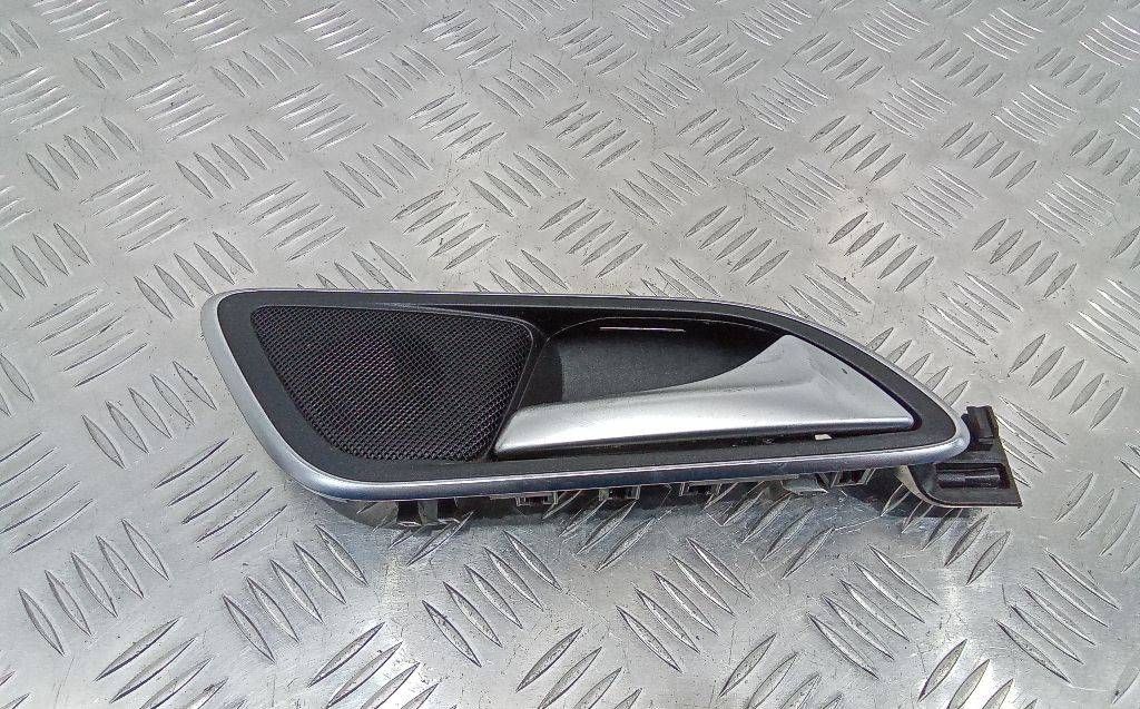 ручка внутренняя задняя правая Mercedes-Benz A-Класс W176 2015, A2467300448