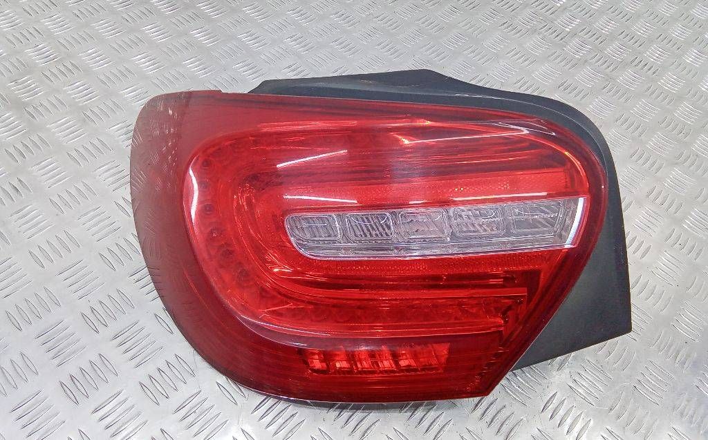 фонарь задний левый Mercedes-Benz A-Класс W176 2015, A1769063300