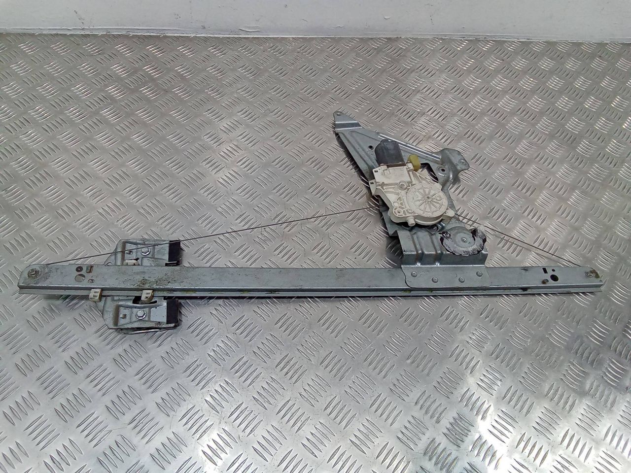 стеклоподъемник электрический передний правый Mercedes-Benz Sprinter 2 поколение (W906) 2007, A0068205542