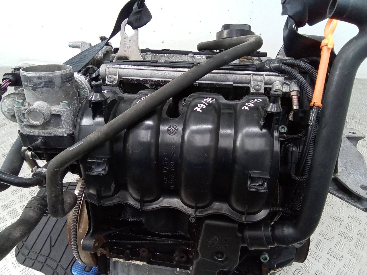 коллектор впускной Volkswagen Golf 4 поколение 2002, 1.6 л., бензин, МКПП, 036129711