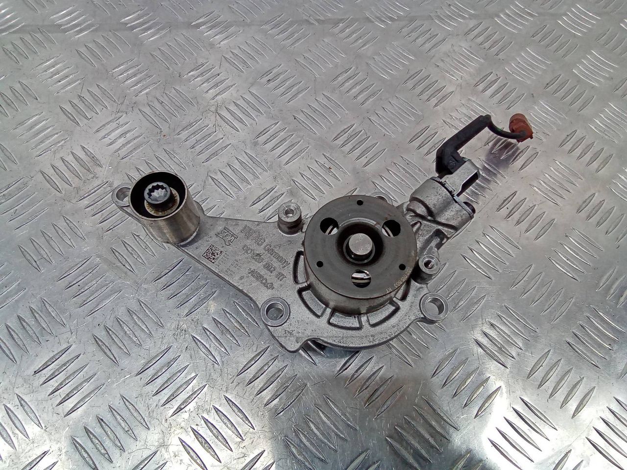 помпа Audi A6 C8 (2018 - 2026), 2.0 л., дизель, 010220802RT