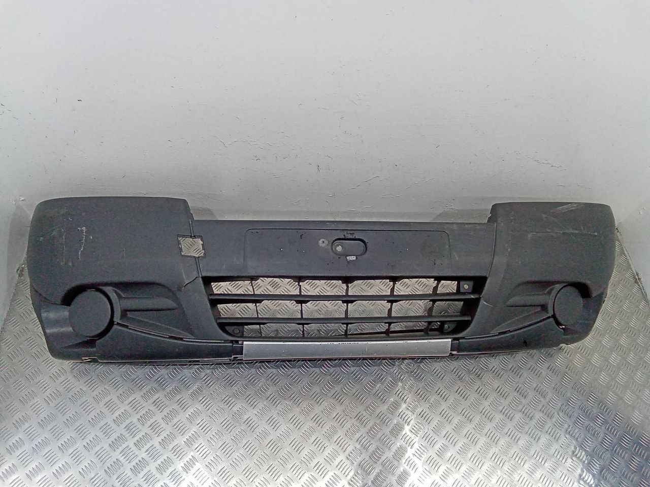 бампер передний Renault Trafic 2 поколение [рестайлинг] 2010, 620100308R