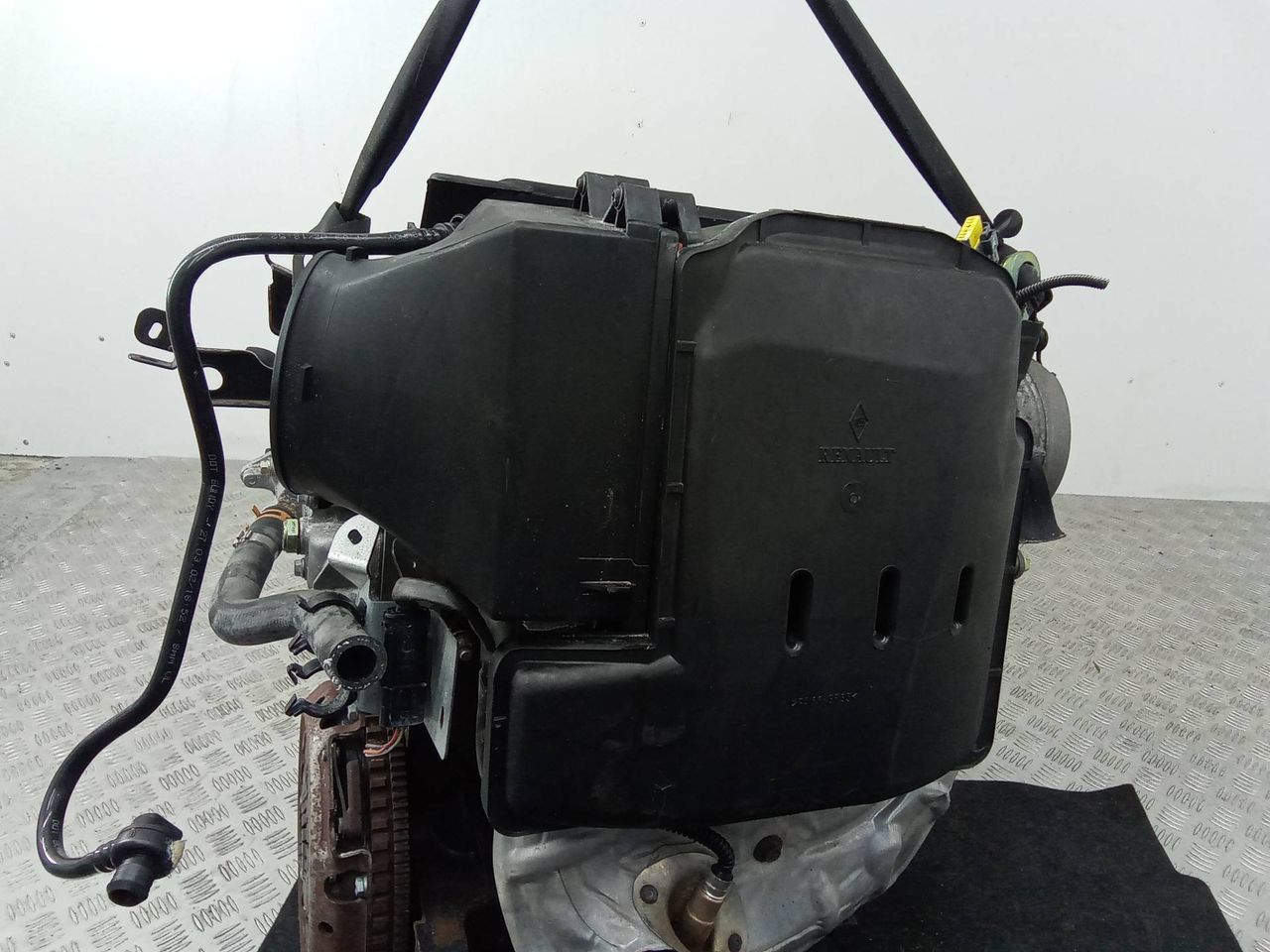 корпус воздушного фильтра Renault Laguna 2 поколение 2003, 1.8 л., бензин, МКПП, 7700104844