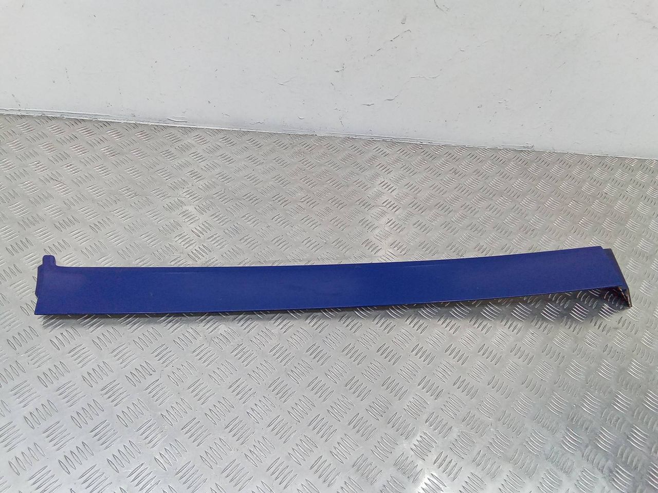 молдинг (накладка кузовная) Mercedes-Benz Vito W639 2006, A6396913008