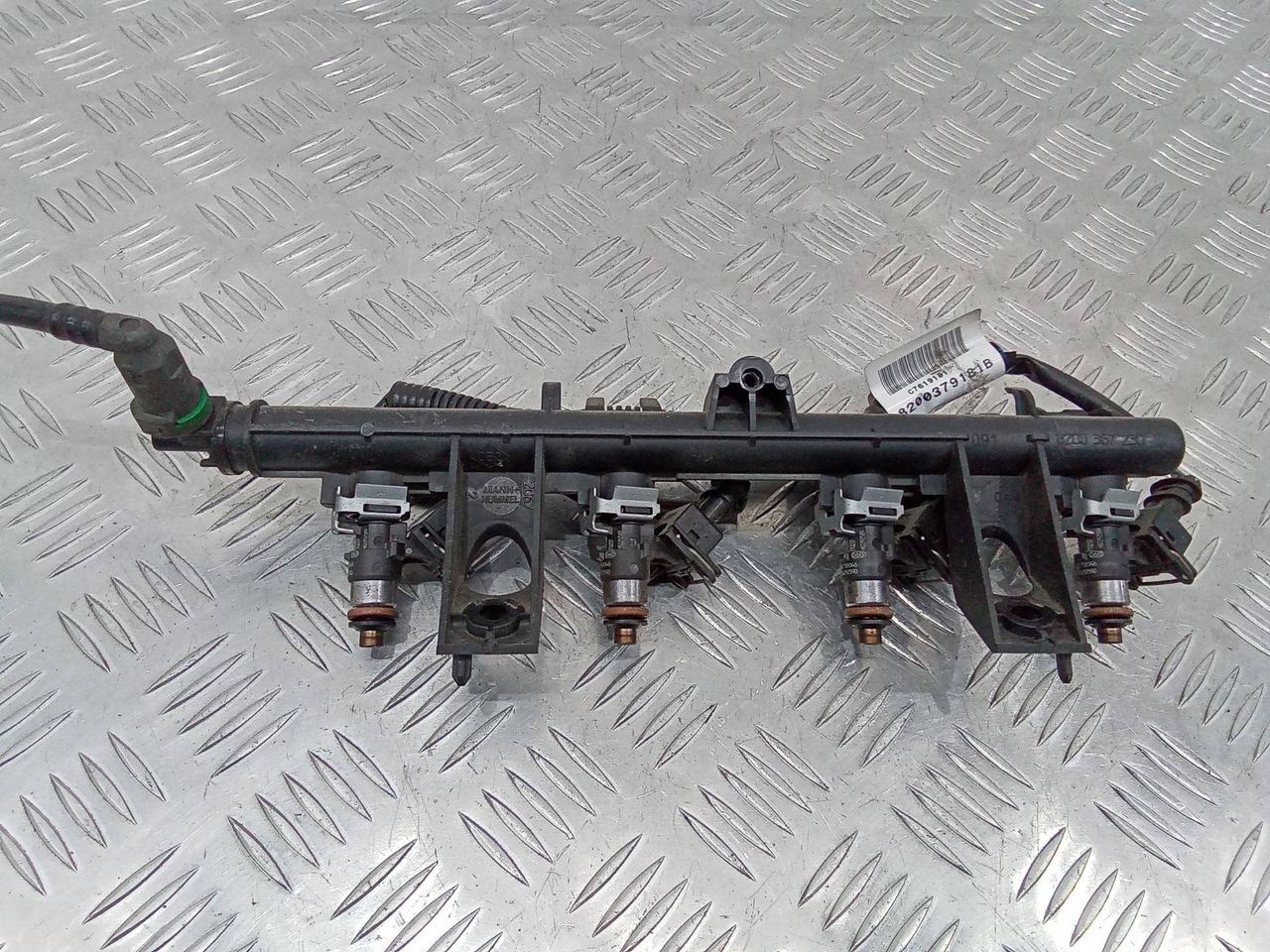 топливная рампа Renault Clio 3 поколение 2009, 1.2 л., бензин, МКПП, 8200367230