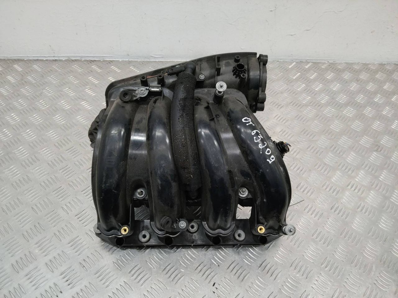 коллектор впускной BMW 3 серия E46 2003, 1.8 л., бензин