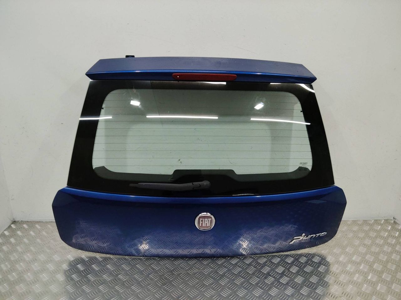 крышка багажника (дверь 3-5) Fiat Punto 3 поколение 2006