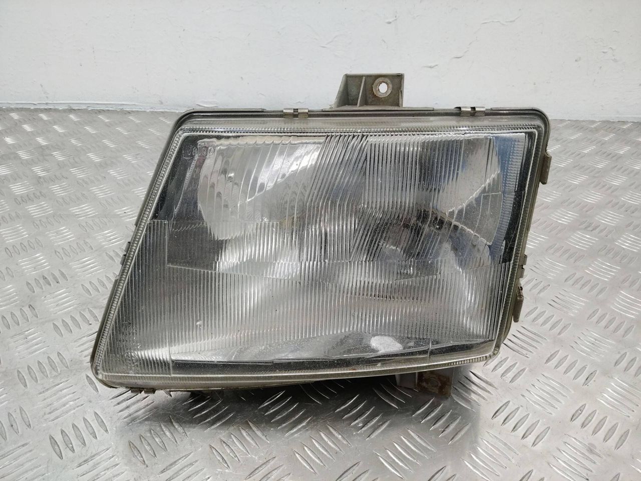 фара левая Mercedes-Benz Vito W638 2001, TCE, A6388200061
