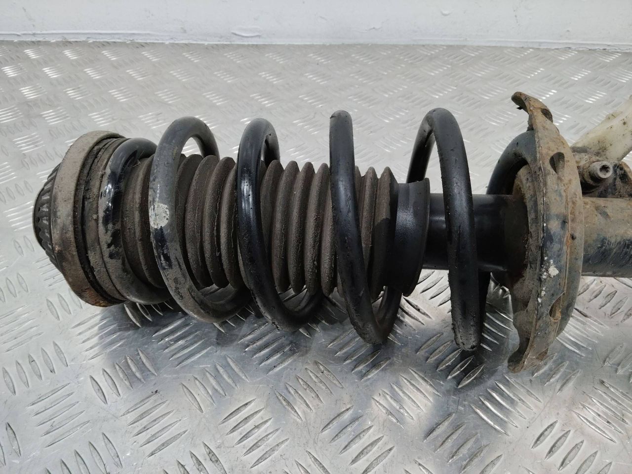 пружина Opel Astra H 2005, 1.9 л., дизель