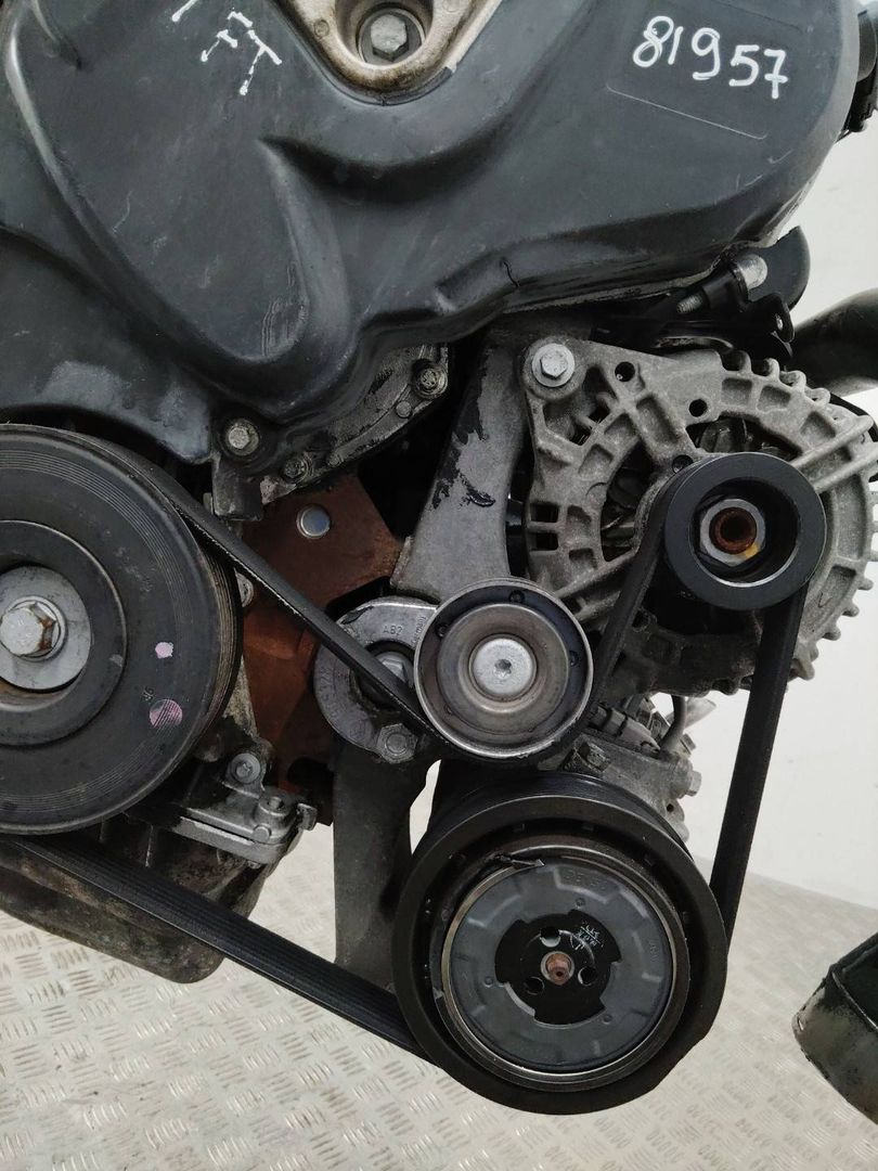 кронштейн генератора Renault Megane 3 поколение 2009, 1.9 л., дизель, МКПП