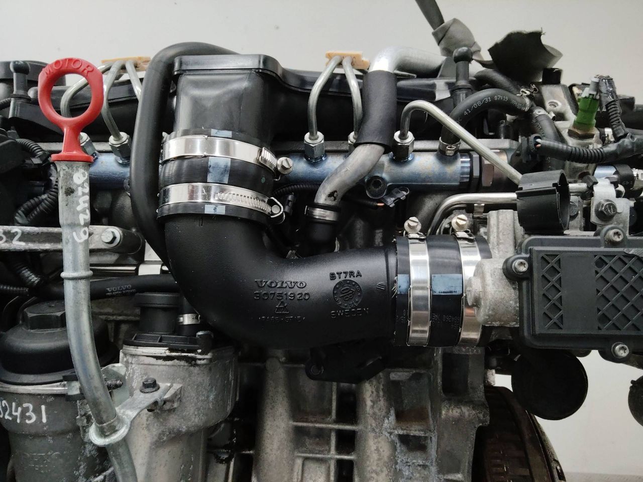 патрубок интеркулера Volvo S60 1 поколение [рестайлинг] 2009, 2.4 л., дизель, МКПП, 30751920