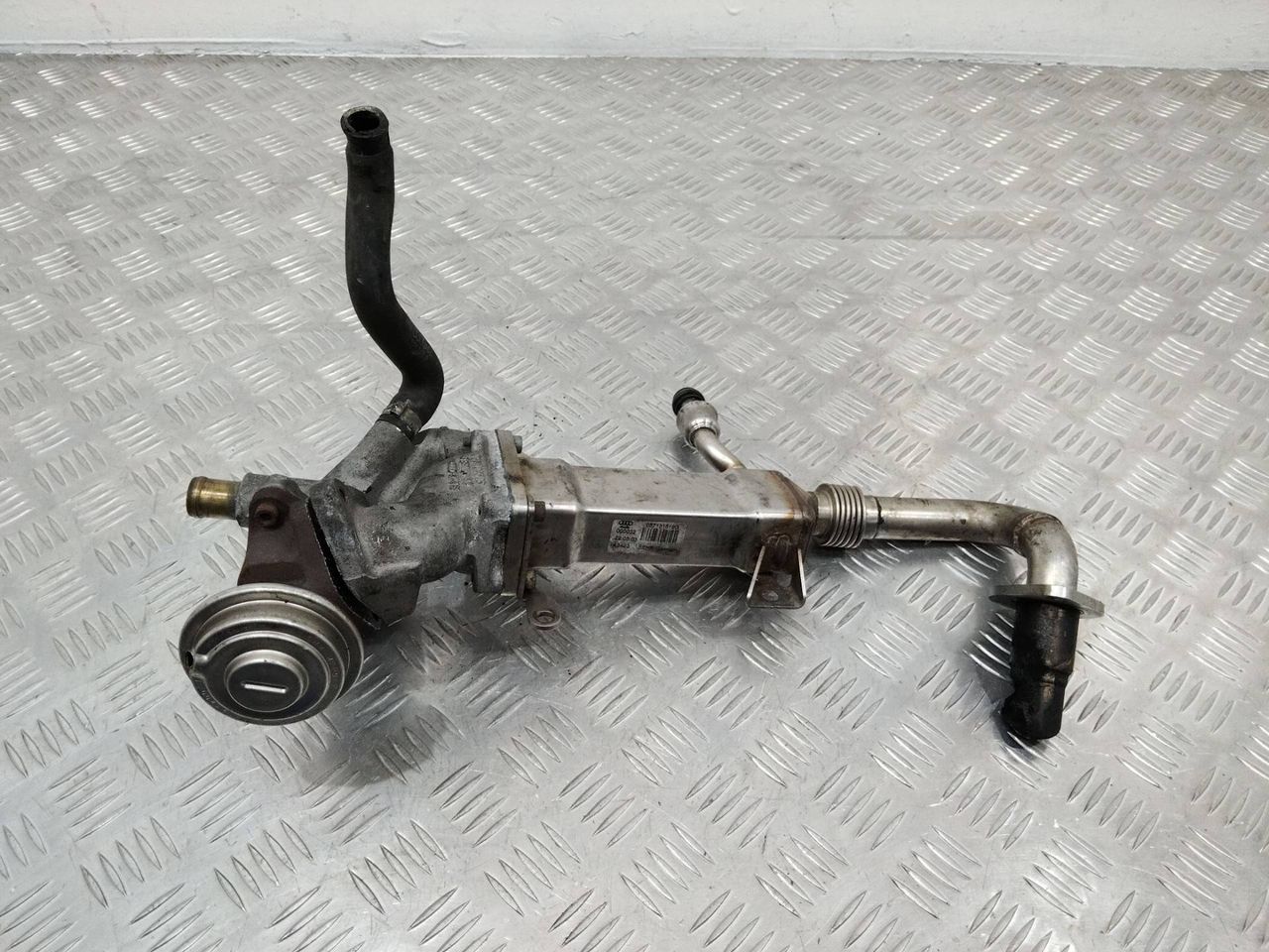 охладитель EGR / Радиатор EGR Audi A8 D3/4E 2002, 4.0 л., дизель, 057131512G