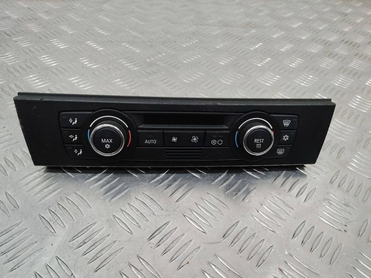 блок управления печки / климат-контроля BMW 3 серия E90/E91/E92/E93 2007, 3.0 л., кабриолет, 6411912597101