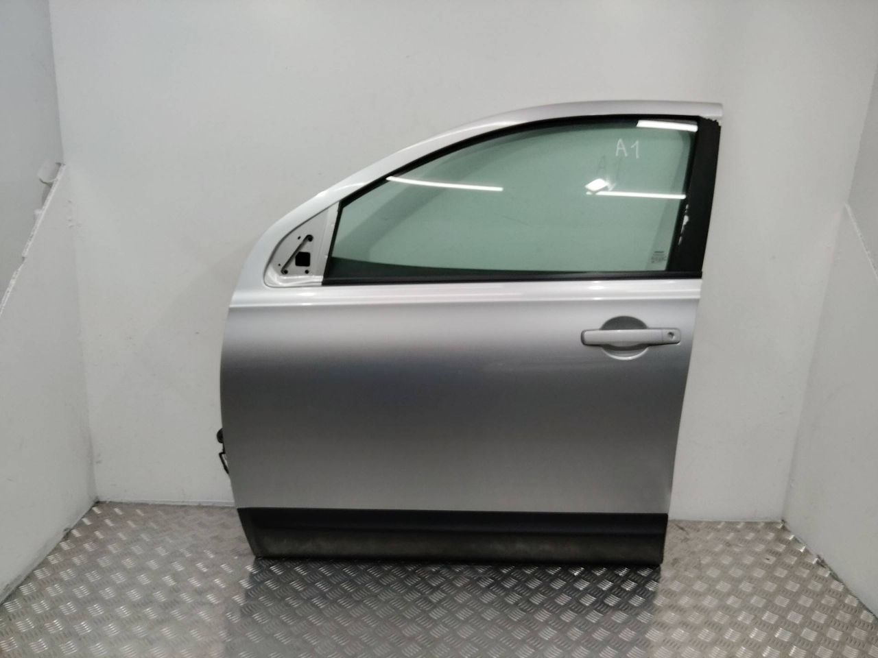 стеклоподъемник электрический передний левый Nissan Qashqai 1 поколение 2007