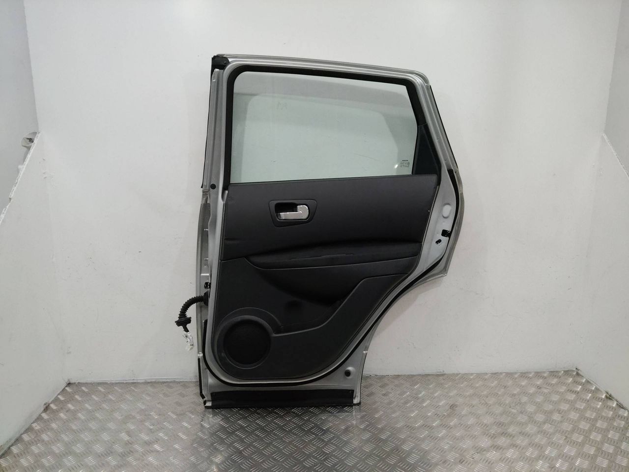 стеклоподъемник электрический задний правый Nissan Qashqai 1 поколение 2007
