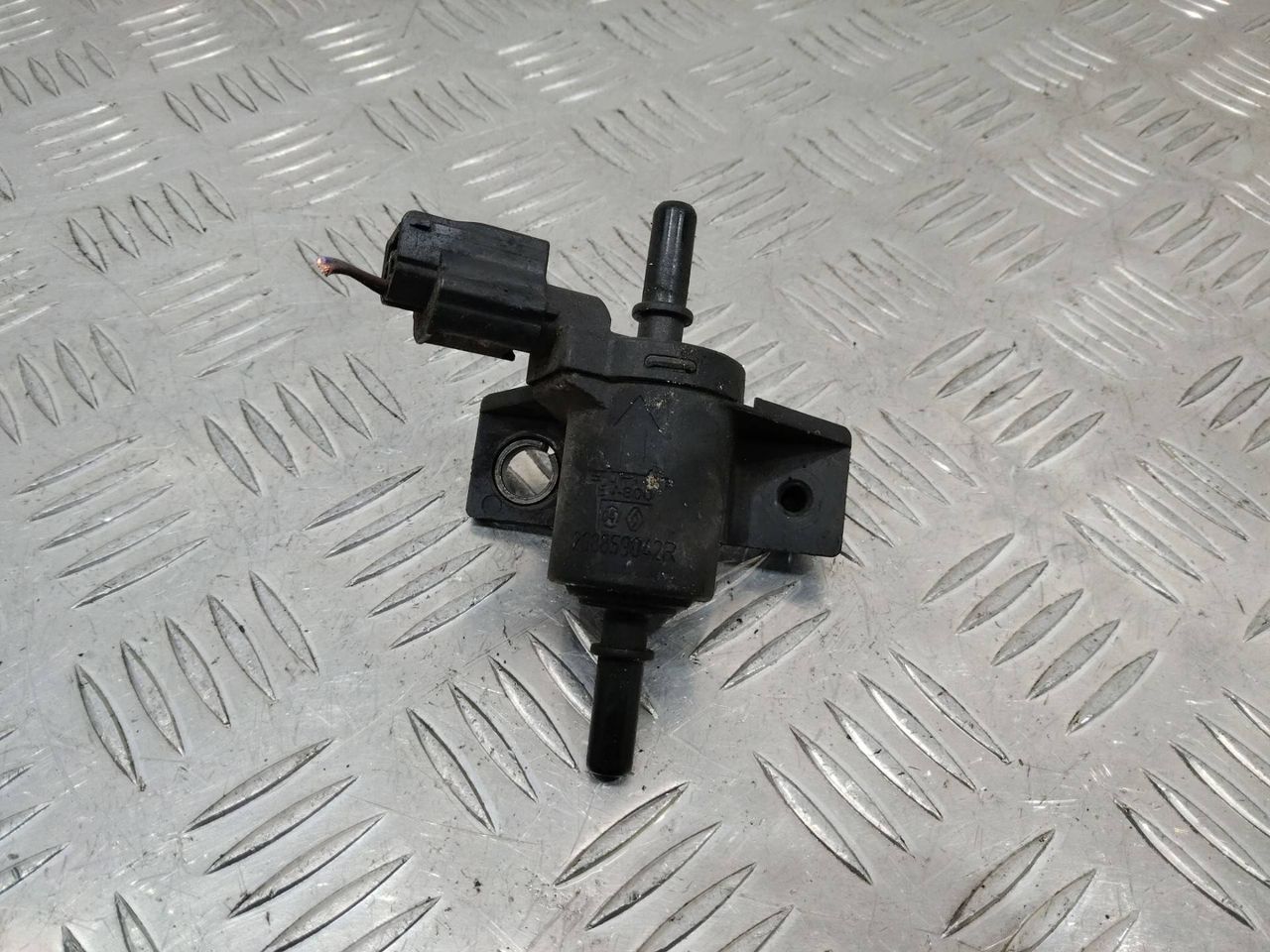 электромагнитный клапан Renault Scenic 3 поколение 2011, 1.5 л., дизель, МКПП, 208859042R