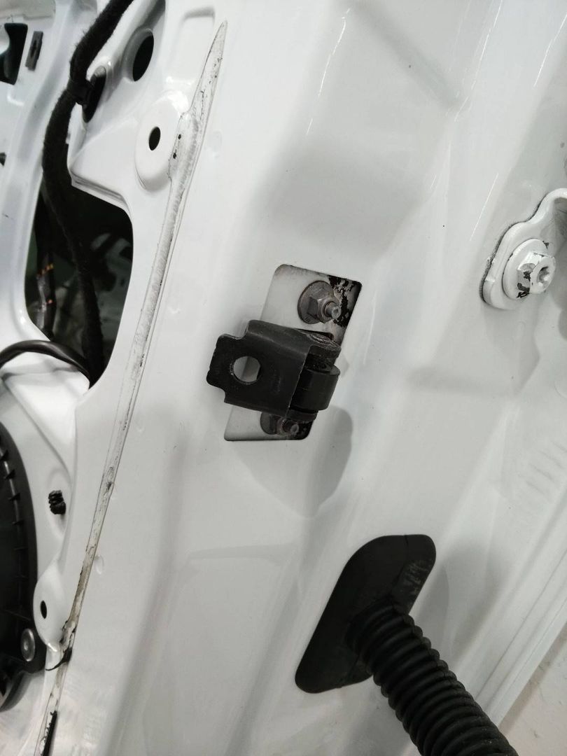 ограничитель открывания двери Dacia Lodgy 1 поколение 2012