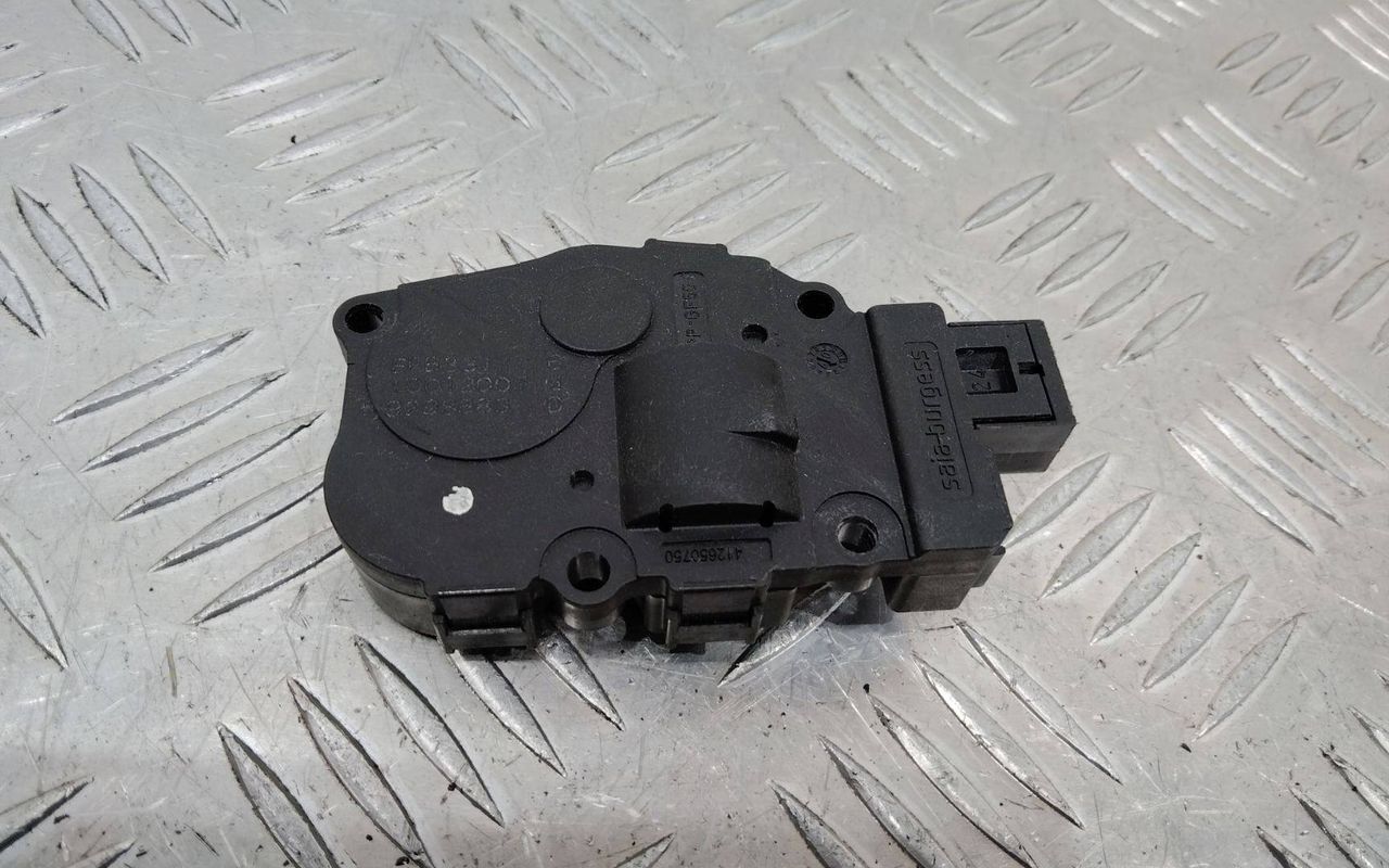 моторчик заслонки печки BMW 3 серия E90/E91/E92/E93 2007, EFB331, 929888G