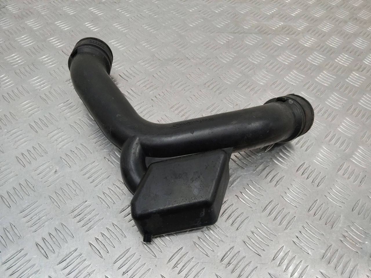 патрубок воздушного фильтра Honda Civic 8 поколение 2006, 1.3 л., бензин, электро, АКПП, ATP35
