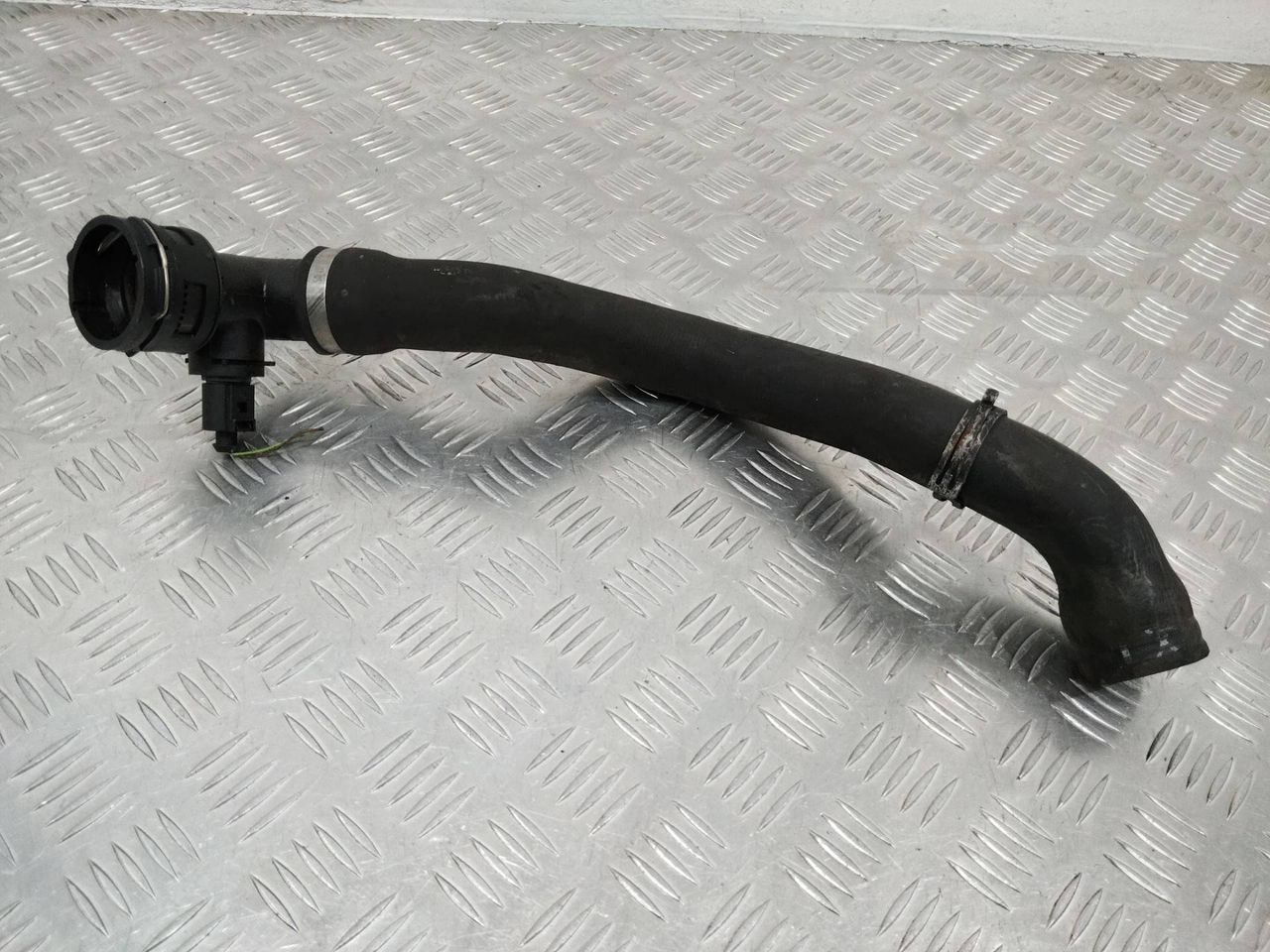 патрубок радиатора Audi Q7 4L 2008, 3.0 л., дизель, АКПП, 7L6122051