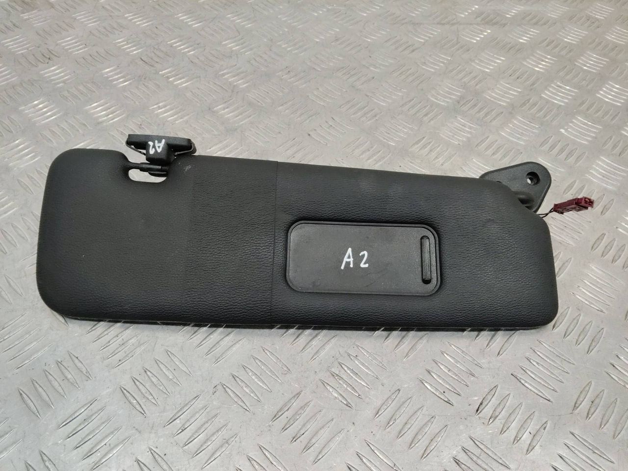 козырек солнцезащитный BMW 3 серия E90/E91/E92/E93 2007, 3.0 л., бензин, кабриолет
