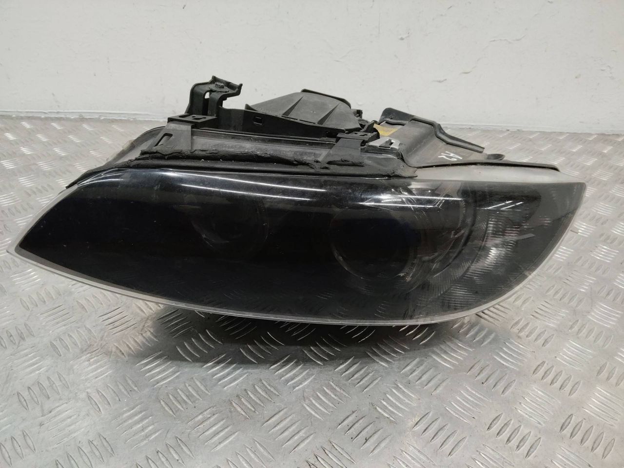 фара левая BMW 3 серия E90/E91/E92/E93 2007, 3.0 л., бензин, кабриолет, 0301230281