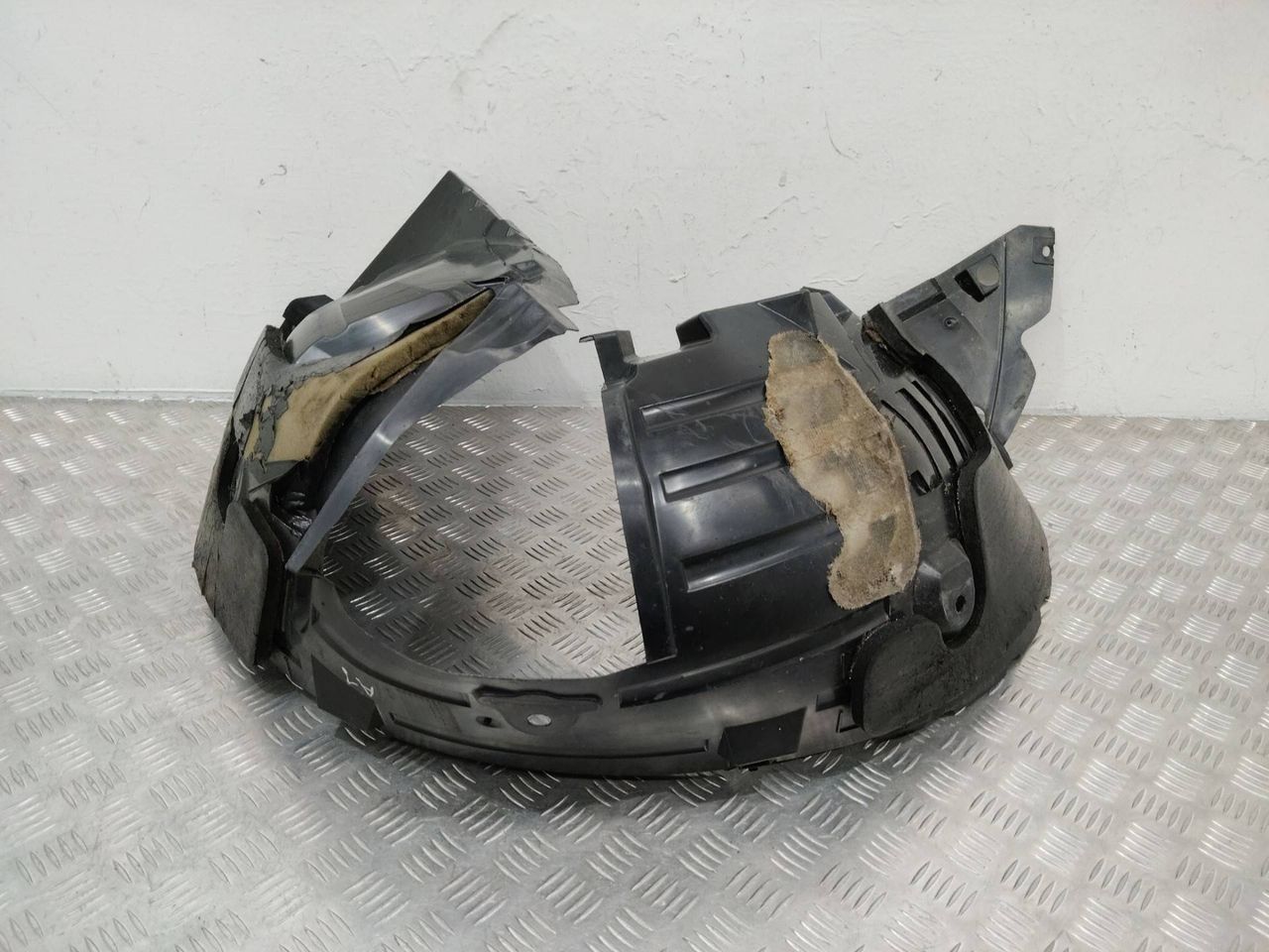 защита арок передняя правая (подкрылок) Nissan Qashqai 1 поколение 2007, 63840EY10A