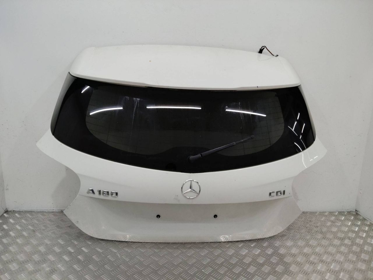крышка багажника (дверь 3-5) Mercedes-Benz A-Класс W176 2015