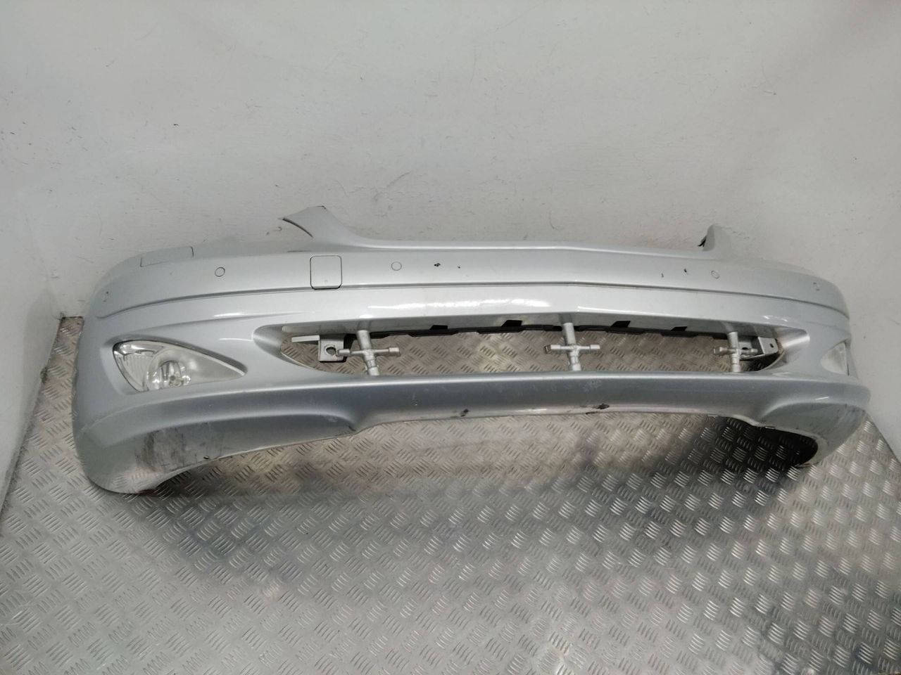 бампер передний Mercedes-Benz S-Класс W221 2008, A22188000