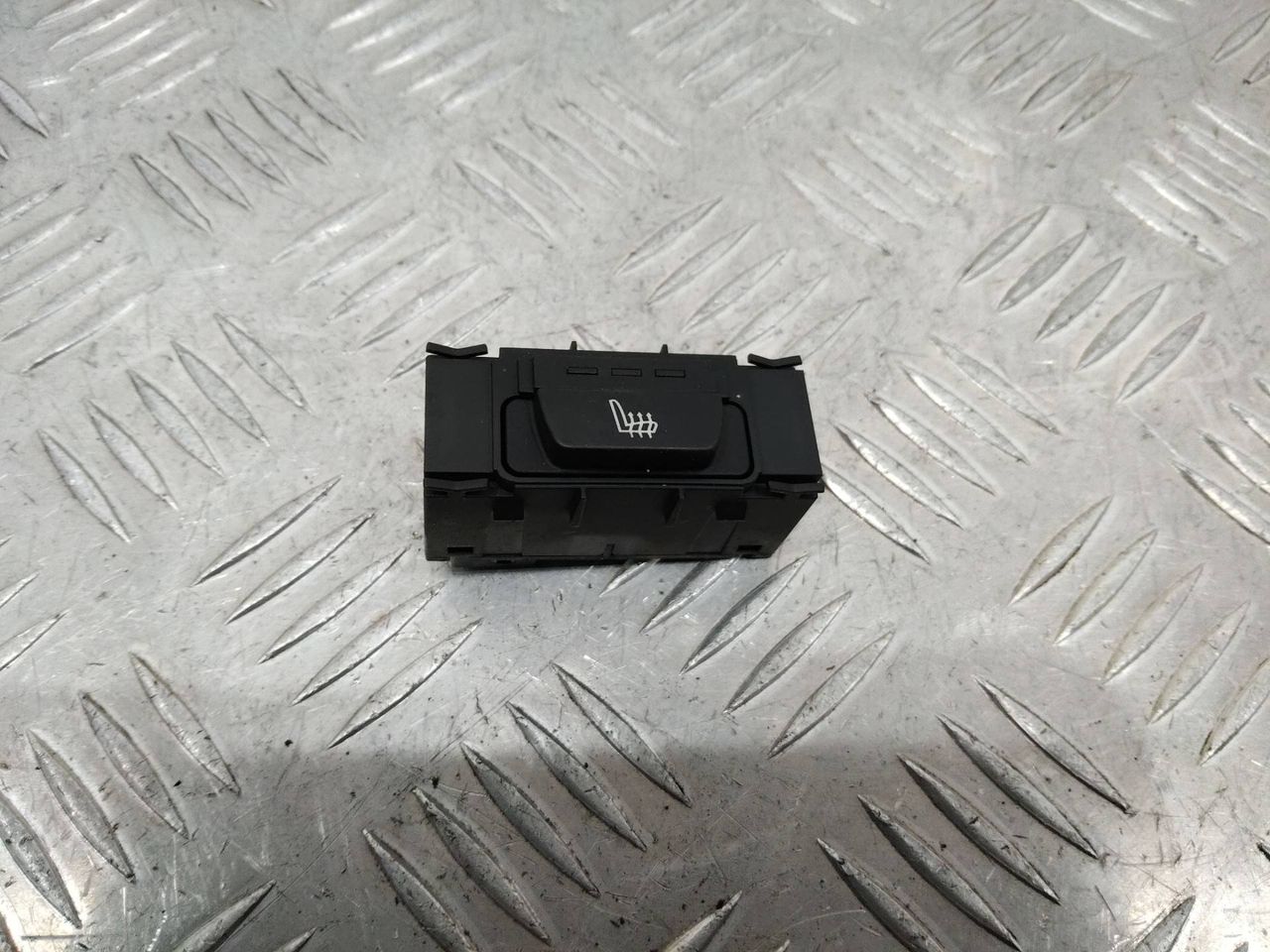 кнопка обогрева сидений BMW X5 F15 2015, 9163293