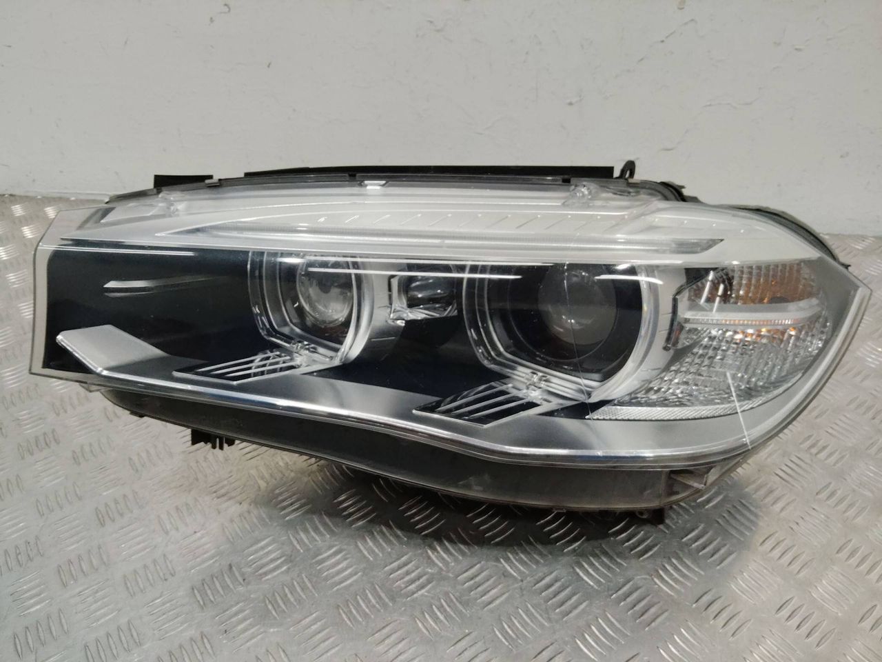 фара левая BMW X5 F15 2015, 7424175