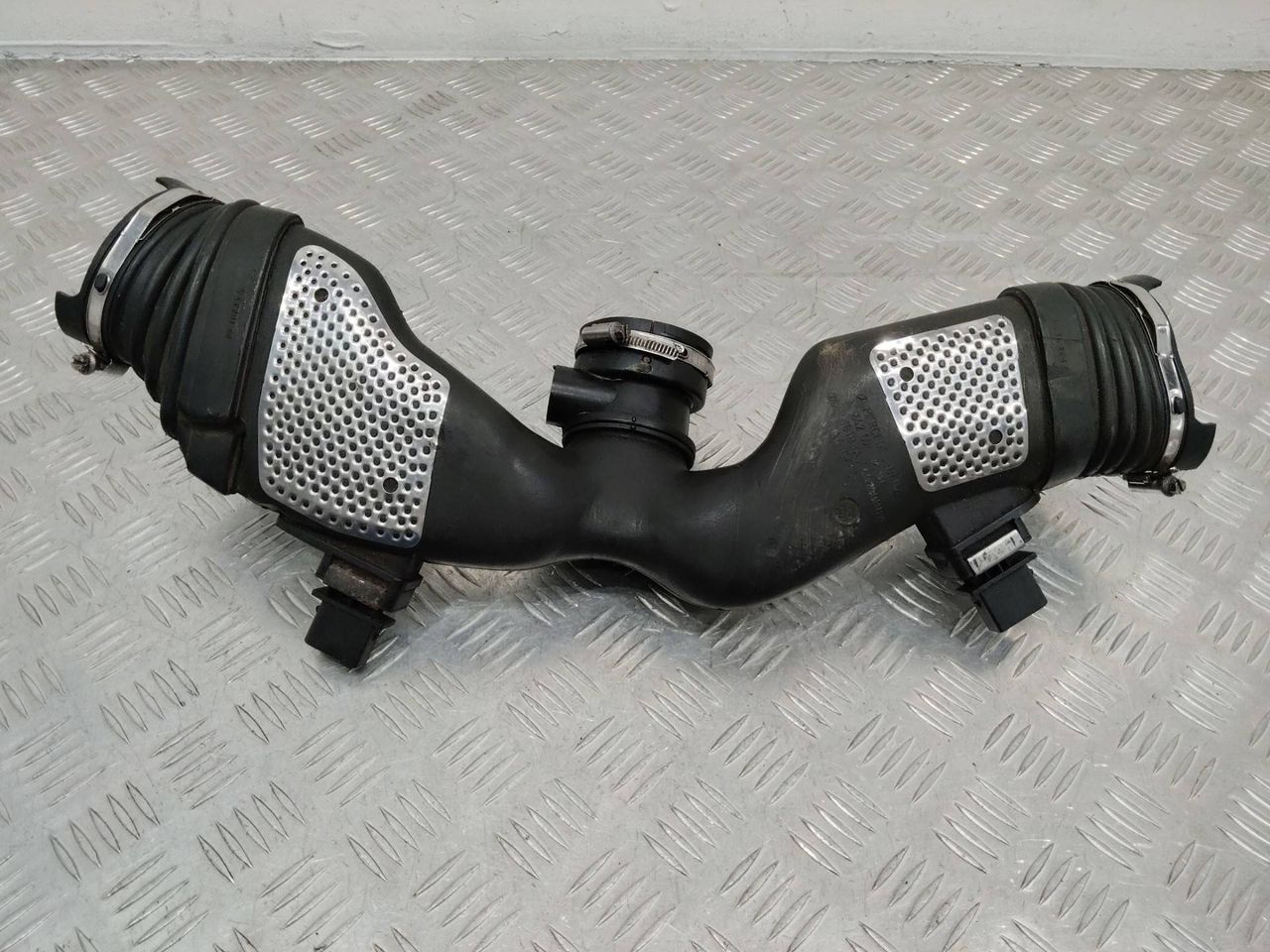 расходомер воздуха Mercedes-Benz E-Класс W211/S211 2005, A6420943497