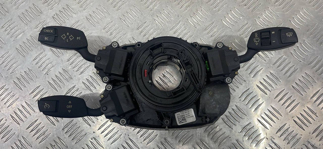 переключатель подрулевой (стрекоза) BMW 5 серия E60/E61 (2002 - 2007), 6952977