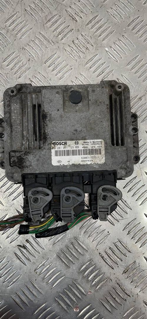 блок управления двигателем Renault Laguna 2 поколение 2004, 0281011723