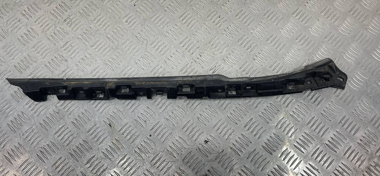 крепление ( кронштейн ) крыла Renault Scenic 4 поколение 2017, 638A87556R