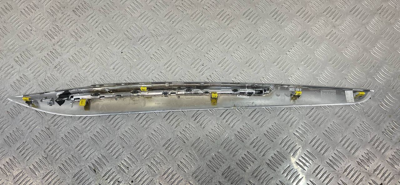 Декоративная накладка центральной консоли Renault Megane 4 поколение (2016 - 2020), 969301856R