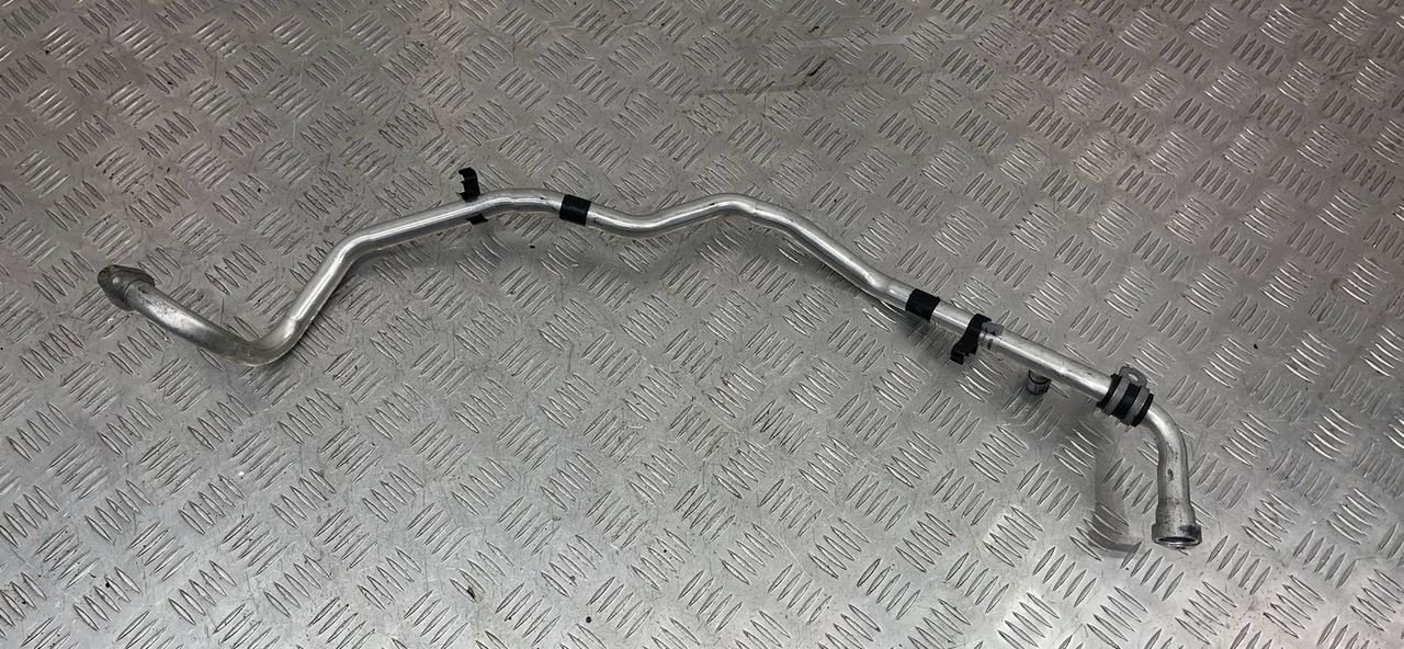 трубка кондиционера Renault Kadjar 1 поколение (2015 - 2018), 924808695R