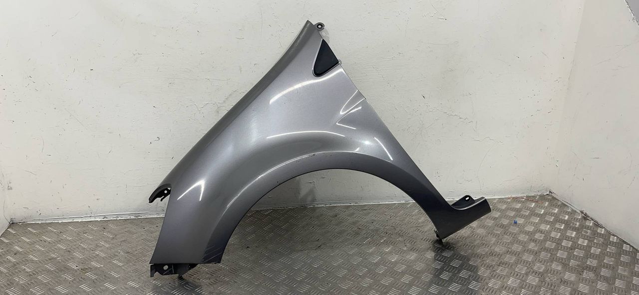 крыло переднее левое Renault Clio 3 поколение (2005 - 2009), 8200325170