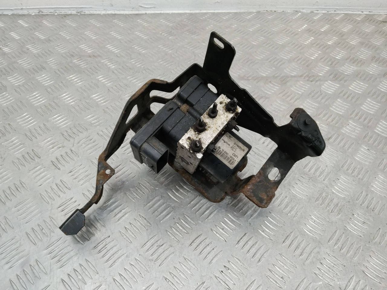 блок ABS Fiat Doblo 2 поколение 2014, 51902576
