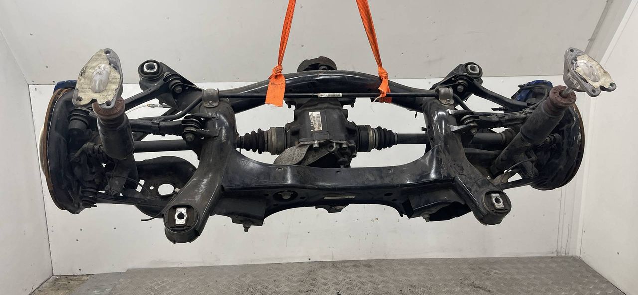 балка подвески задняя BMW M2 F87 (2015 - 2017), 6870647