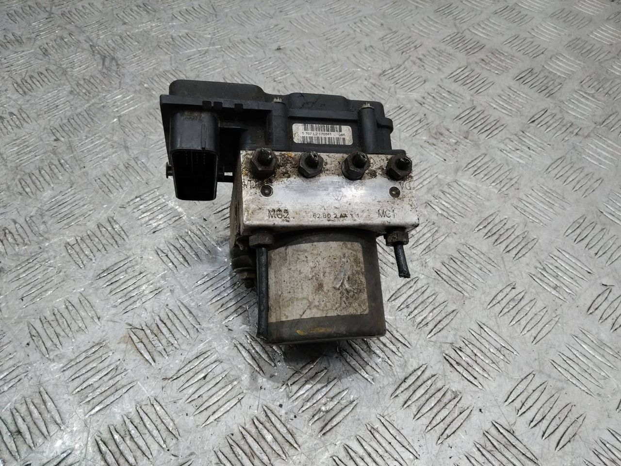 блок ABS Renault Master 3 поколение 2011, 476600053R