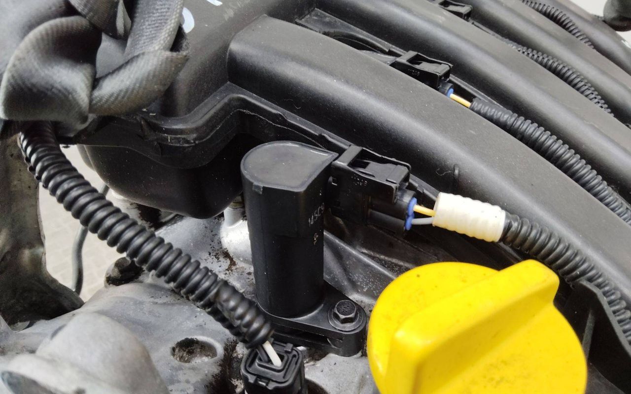 катушка зажигания Renault Scenic 3 поколение 2009, 1.6 л., бензин, МКПП, 7700875000
