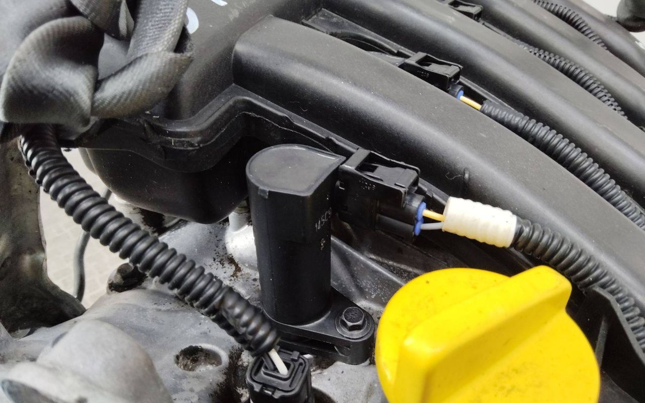 катушка зажигания Renault Scenic 3 поколение 2009, 1.6 л., бензин, МКПП, 7700875000