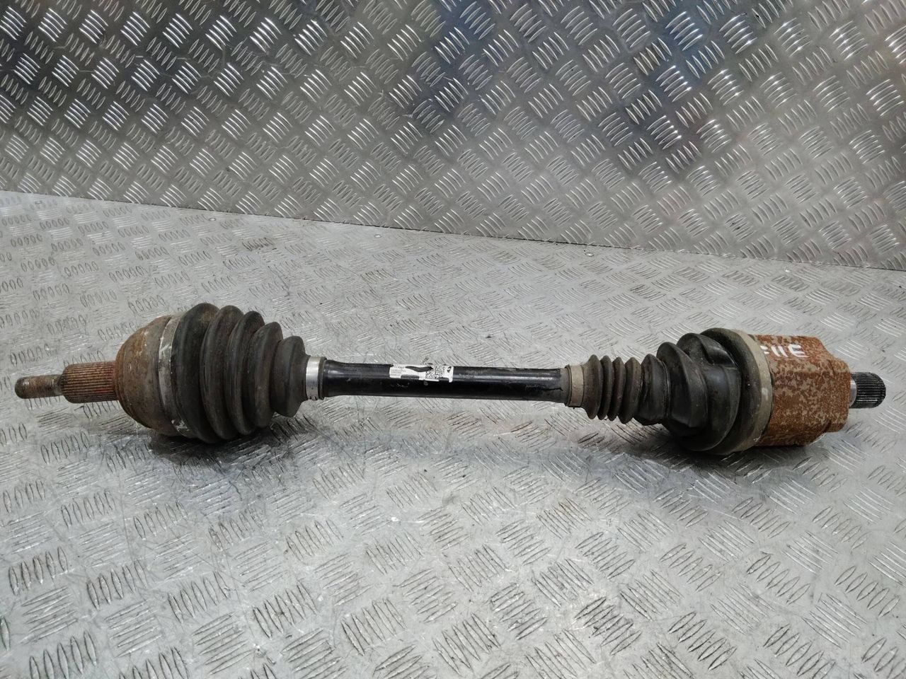 полуось передняя левая (приводной вал, ШРУС) Volkswagen Crafter 2 поколение 2022, 2.0 л., дизель, МКПП