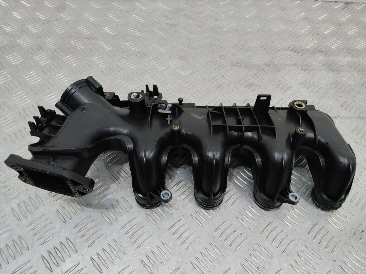 коллектор впускной Peugeot 308 T7 2009, 1.6 л., дизель, МКПП, 9684941780