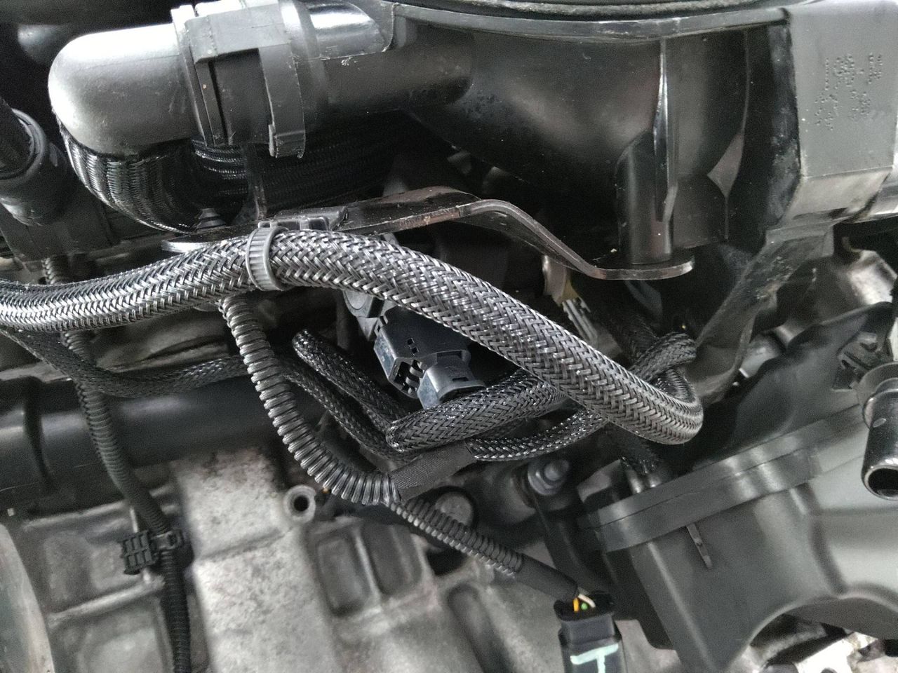 клапан управления турбиной (актуатор) Peugeot 308 1 поколение [рестайлинг] 2013, 1.6 л., бензин, МКПП
