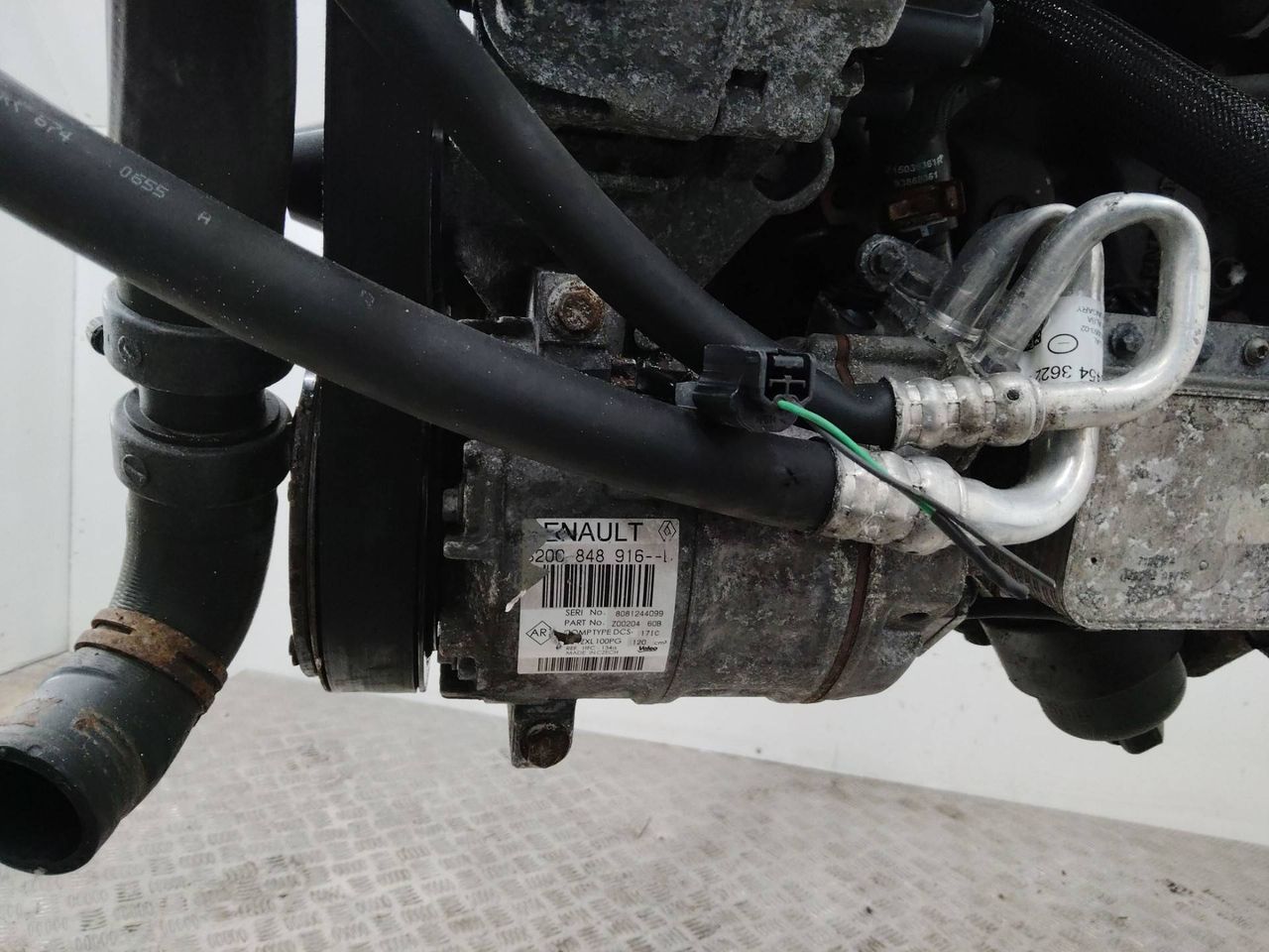 компрессор кондиционера Renault Trafic 3 поколение 2015, 1.6 л., дизель, МКПП, 8200848916