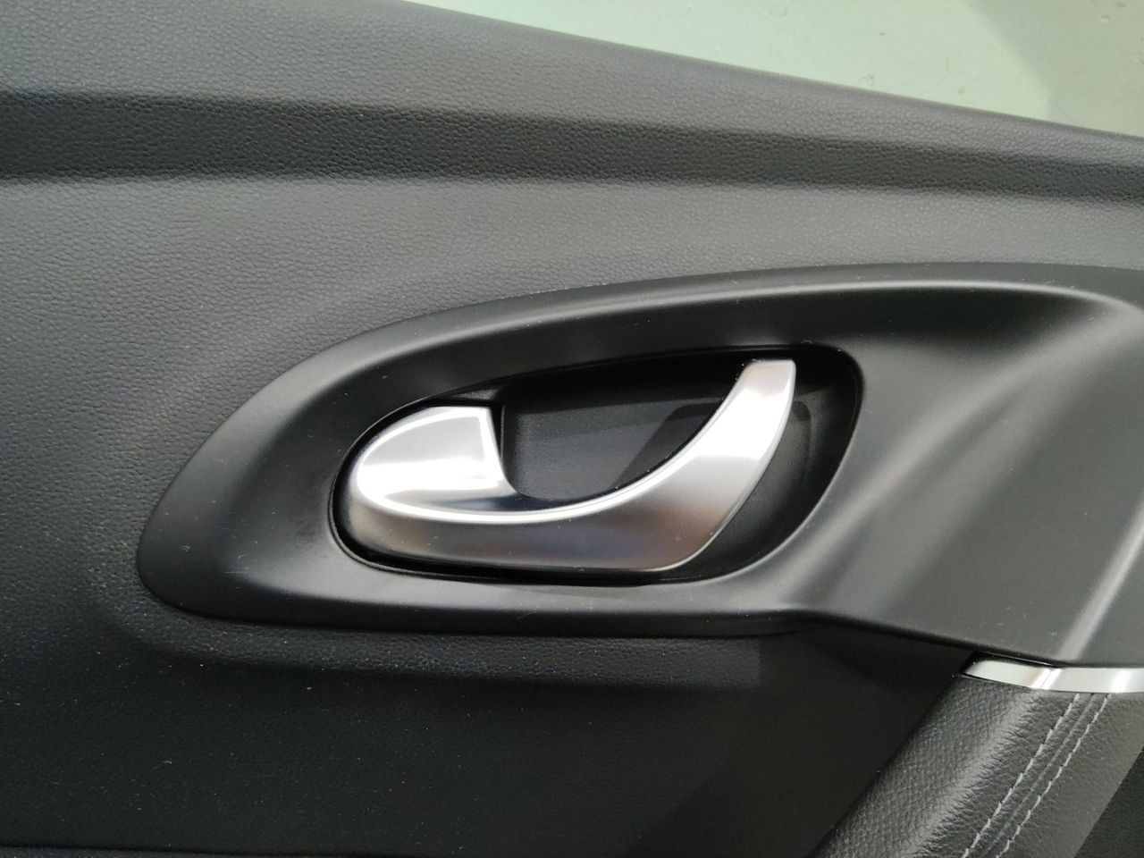 ручка внутренняя передняя левая Renault Kadjar 1 поколение [рестайлинг] 2018