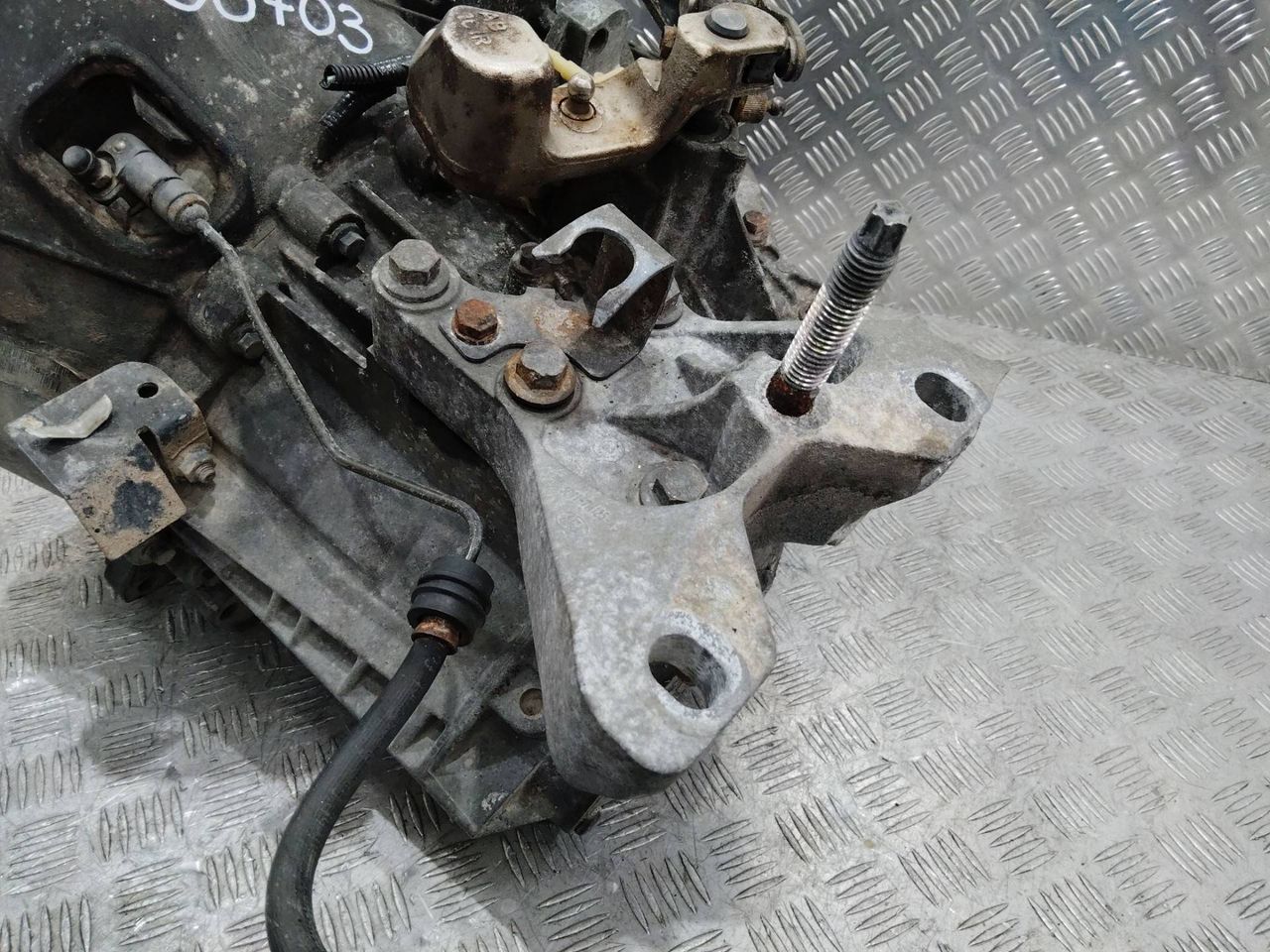 кронштейн КПП Ford Transit 6 поколение 2003, 2.0 л., дизель, МКПП, 3C117M125AB