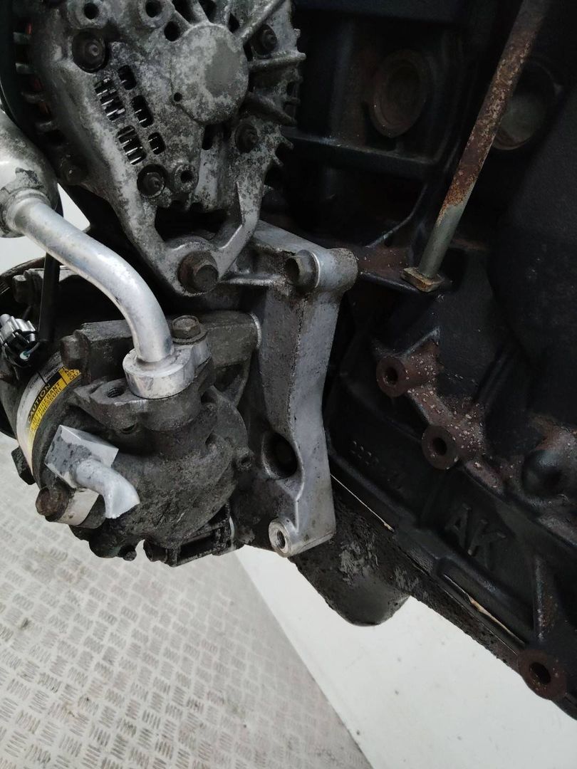 кронштейн компрессора кондиционера Nissan Primera P12 2002, 1.8 л., бензин, МКПП